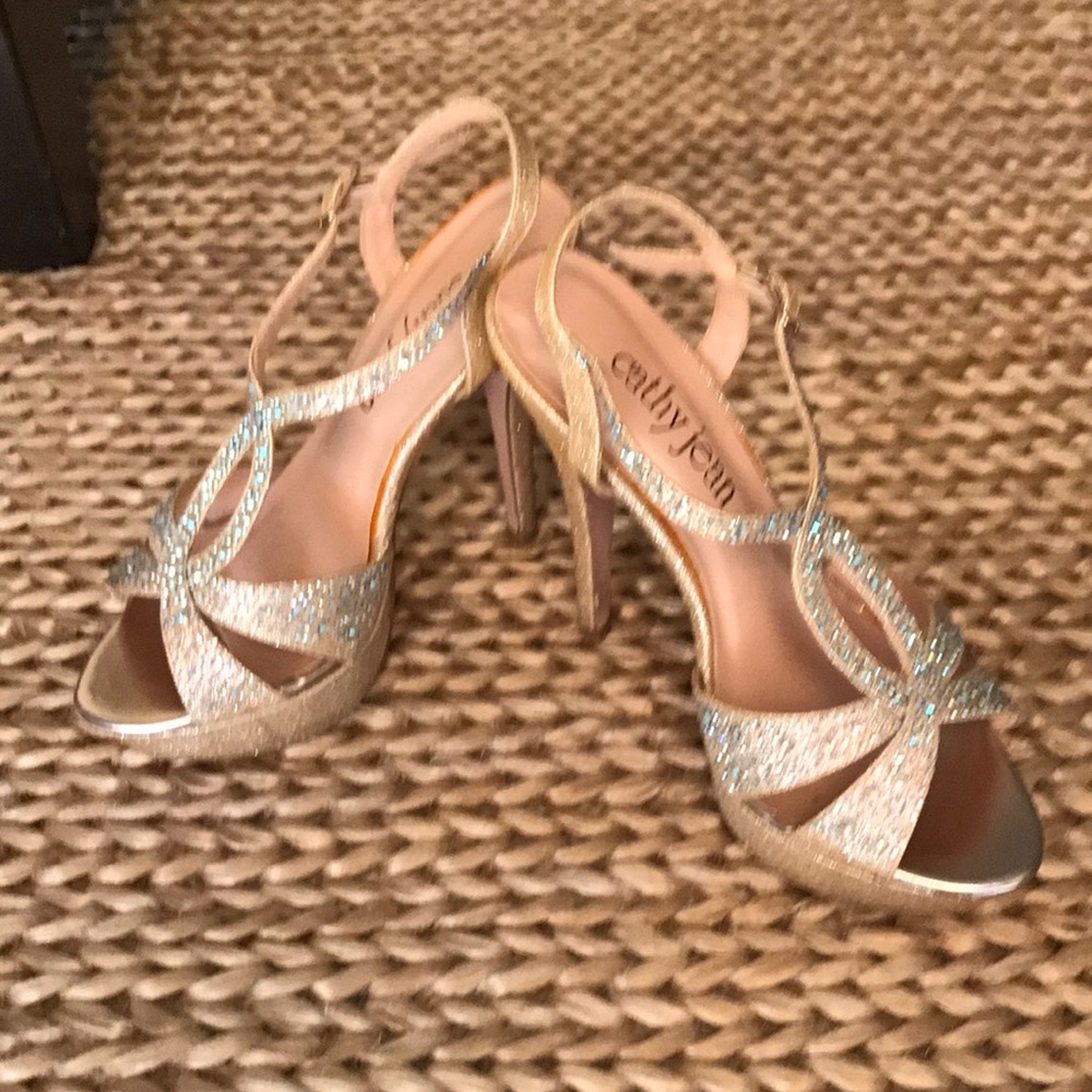 Cathy Jean platform heals